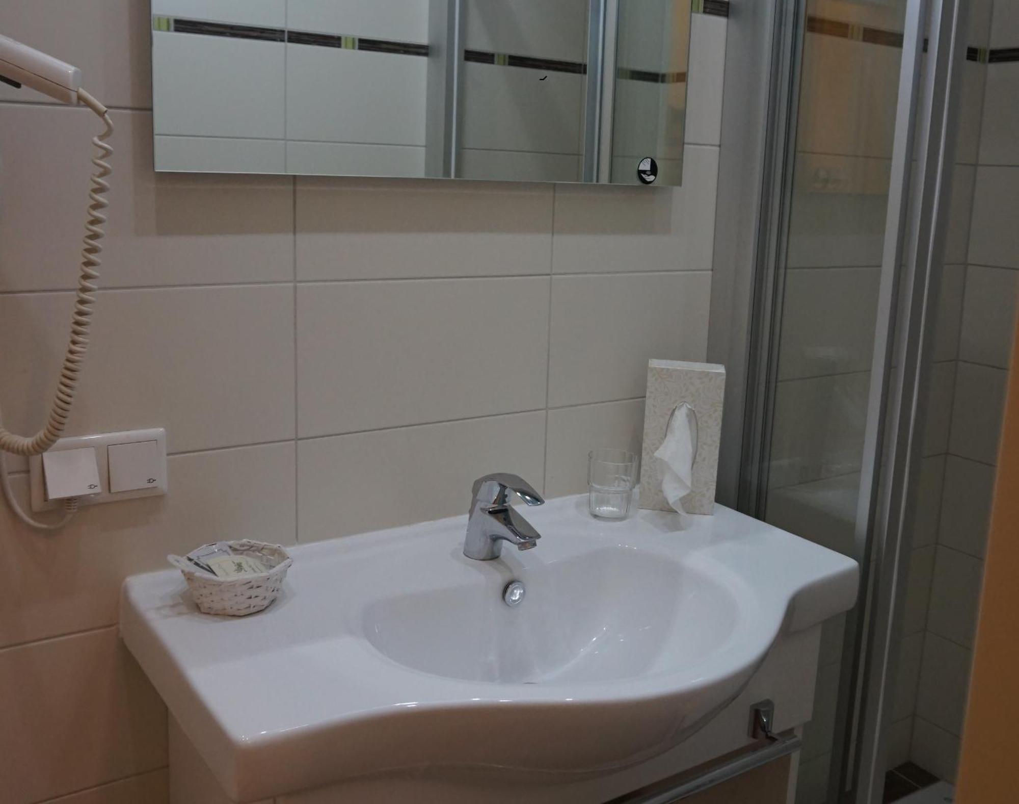 Landhotel Pacher Obervellach Oda fotoğraf
